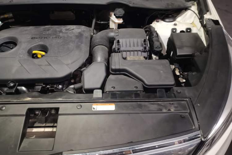 Used Kia Sportage R 2016 2.0L Automatic Two-Wheel Drive DLX Engine Bay Left