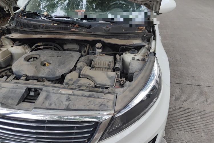 Used Kia Sportage R 2016 2.0L Manual Two-Wheel Drive GL Trim Engine Bay Left