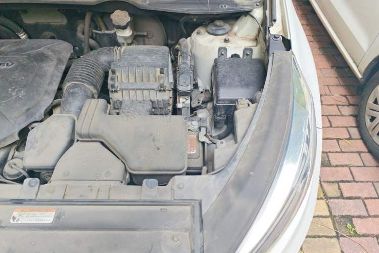 Used Kia Sportage R 2016 2.0L Automatic Two-Wheel Drive GL Engine Bay Left