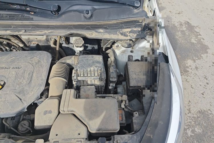 Used Kia Sportage R 2016 2.0L Automatic Two-Wheel Drive DLX Engine Bay Left