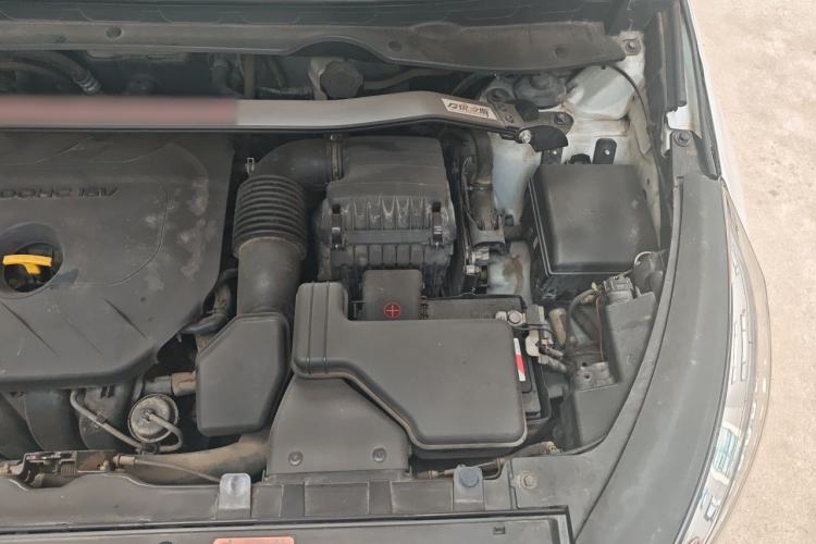 Used Kia Sportage R 2016 2.0L Manual Two-Wheel Drive GL Trim Engine Bay Left