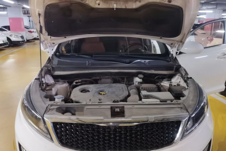 Used Kia Sportage R 2016 2.0L Automatic Two-Wheel Drive GL Engine Bay