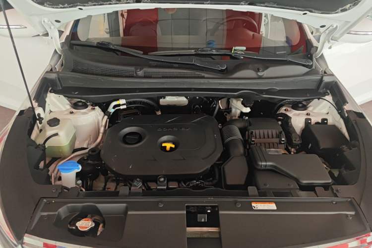 Used Kia Sportage R 2016 2.0L Automatic Two-Wheel Drive DLX Engine Bay