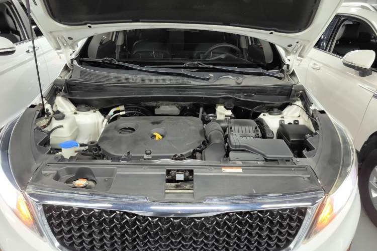Used Kia Sportage R 2016 2.0L Automatic Two-Wheel Drive GL Engine Bay