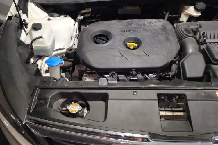 Used Kia Sportage R 2016 2.0L Automatic Two-Wheel Drive DLX Engine Bay Right