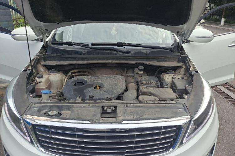 Used Kia Sportage R 2016 2.0L Automatic Two-Wheel Drive DLX Engine Bay