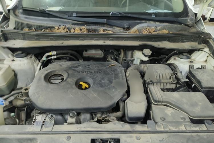 Used Kia Sportage R 2016 2.0L Manual Two-Wheel Drive GL Trim Engine Bay