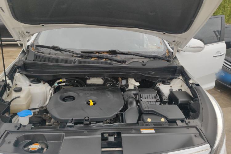 Used Kia Sportage R 2016 2.0L Automatic Two-Wheel Drive DLX Engine Bay