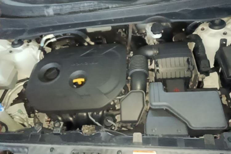 Used Kia Sportage R 2016 2.0L Automatic Two-Wheel Drive GLS Trim Engine Bay