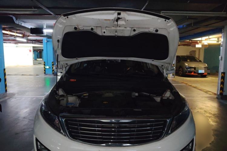 Used Kia Sportage R 2016 2.0L Automatic Two-Wheel Drive DLX Engine Bay