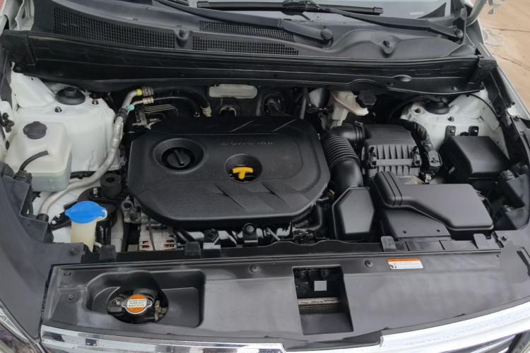 Used Kia Sportage R 2016 2.0L Automatic Two-Wheel Drive GLS Trim Engine Bay