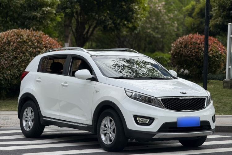 Used Kia Sportage R 2016 2.0L Automatic Two-Wheel Drive GL Exterior 1