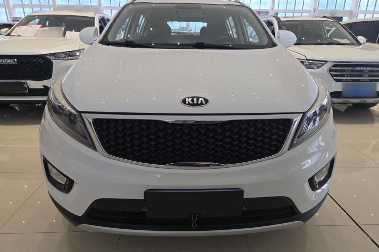 Used Kia Sportage R 2016 2.0L Manual Two-Wheel Drive GL Trim Exterior 1