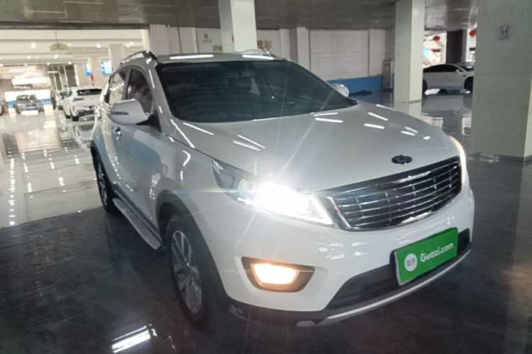 Used Kia Sportage R 2016 2.0L Automatic Two-Wheel Drive GLS Trim Exterior 1