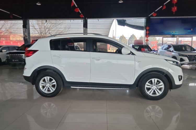 Used Kia Sportage R 2016 2.0L Automatic Two-Wheel Drive GL Exterior 2
