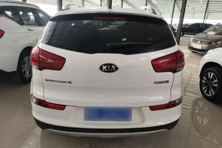 Used Kia Sportage R 2016 2.0L Manual Two-Wheel Drive GL Trim Exterior 4