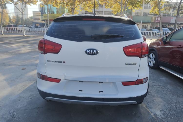 Used Kia Sportage R 2016 2.0L Manual Two-Wheel Drive GL Trim Exterior 4
