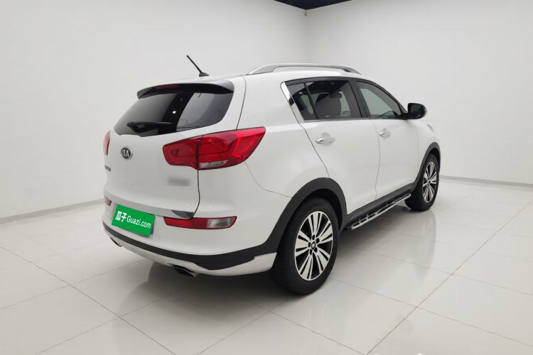 Used Kia Sportage R 2016 2.0L Automatic Two-Wheel Drive DLX Exterior 5