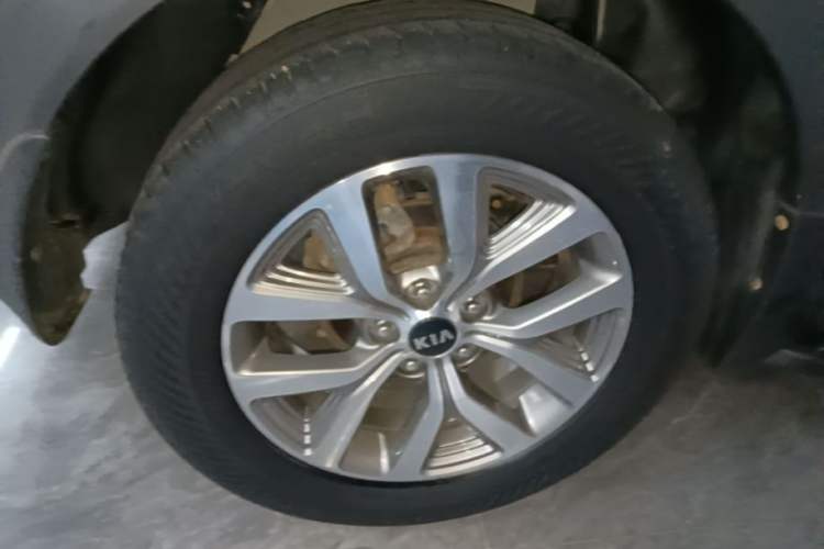 Used Kia Sportage R 2016 2.0L Automatic Two-Wheel Drive GLS Trim Exterior 5