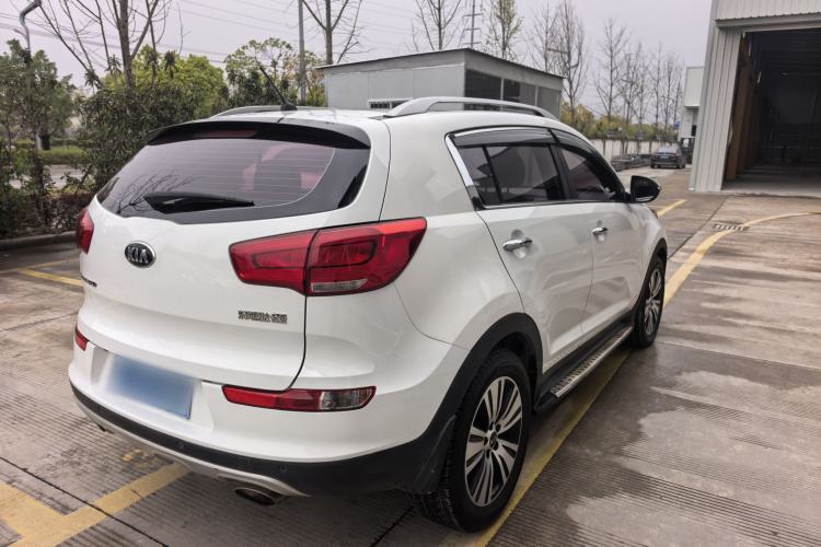 Used Kia Sportage R 2016 2.0L Automatic Two-Wheel Drive DLX Exterior 6