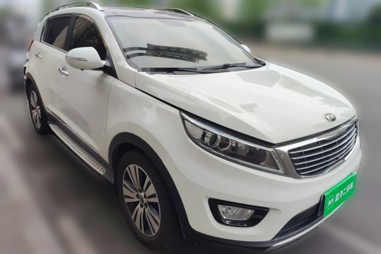 Used Kia Sportage R 2016 2.0L Automatic Two-Wheel Drive DLX Front Right 45 Deg