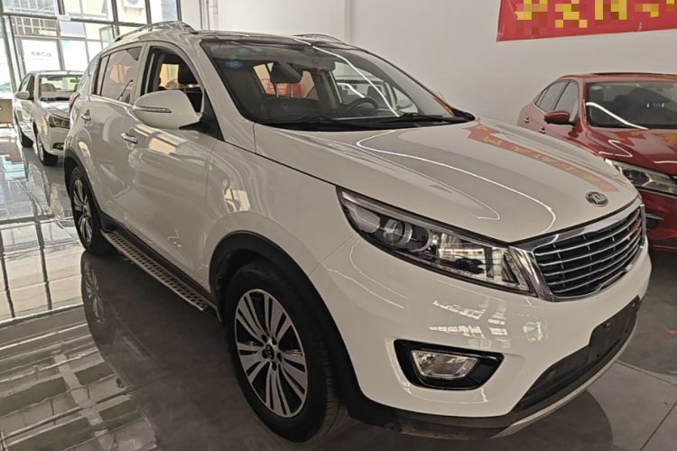 Used Kia Sportage R 2016 2.0L Automatic Two-Wheel Drive DLX Front Right 45 Deg