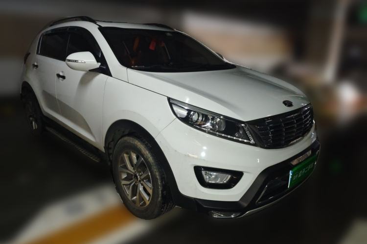 Used Kia Sportage R 2016 2.0L Automatic Two-Wheel Drive GLS Trim Front Right 45 Deg