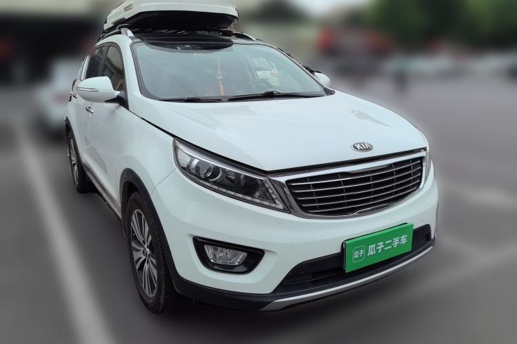 Used Kia Sportage R 2016 2.0L Automatic Two-Wheel Drive DLX Front Right 45 Deg