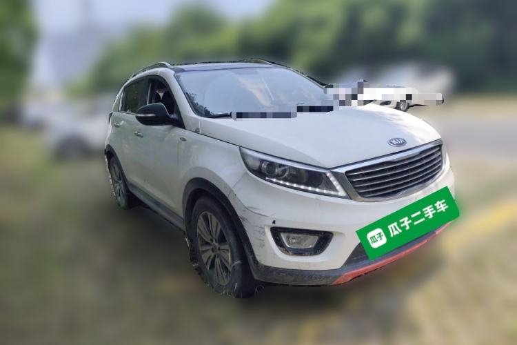 Used Kia Sportage R 2016 2.0L Automatic Two-Wheel Drive Premium Edition Front Right 45 Deg