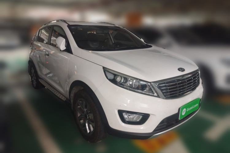 Used Kia Sportage R 2016 2.0L Automatic Two-Wheel Drive GLS Trim Front Right 45 Deg