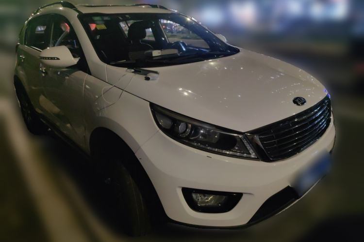 Used Kia Sportage R 2016 2.0L Automatic Two-Wheel Drive GLS Trim Front Right 45 Deg