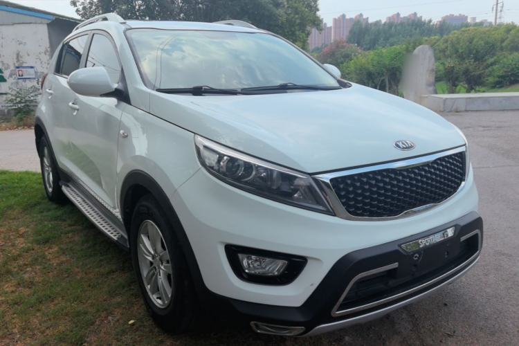 Used Kia Sportage R 2016 2.0L Automatic Two-Wheel Drive GL Front Right 45 Deg