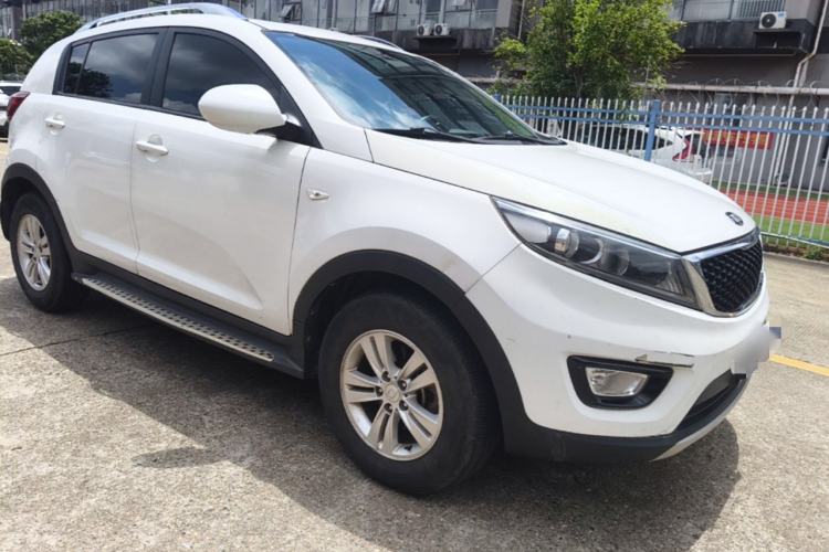 Used Kia Sportage R 2016 2.0L Automatic Two-Wheel Drive GL Front Right 45 Deg