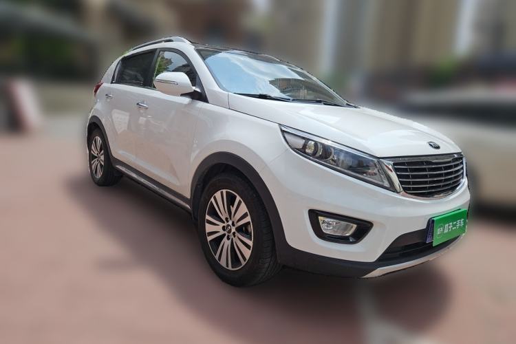 Used Kia Sportage R 2016 2.0L Automatic Two-Wheel Drive DLX Front Right 45 Deg
