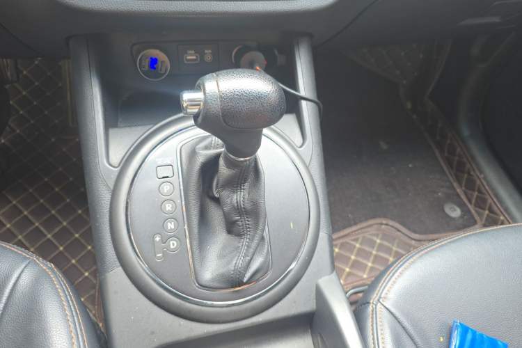 Used Kia Sportage R 2016 2.0L Automatic Two-Wheel Drive GL Gear Lever