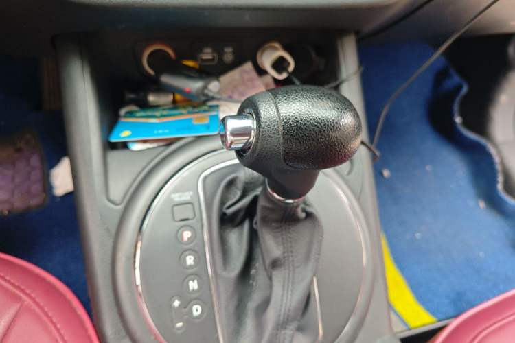 Used Kia Sportage R 2016 2.0L Automatic Two-Wheel Drive GL Gear Lever