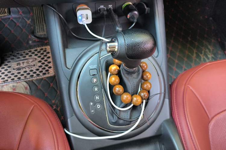 Used Kia Sportage R 2016 2.0L Automatic Two-Wheel Drive GL Gear Lever
