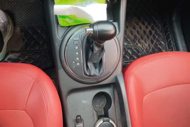 Used Kia Sportage R 2016 2.0L Automatic Two-Wheel Drive GL Gear Lever