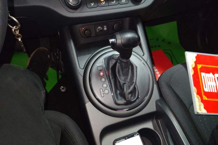 Used Kia Sportage R 2016 2.0L Automatic Two-Wheel Drive GL Gear Lever