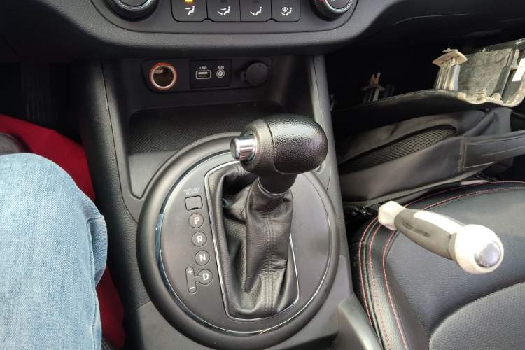 Used Kia Sportage R 2016 2.0L Automatic Two-Wheel Drive GL Gear Lever