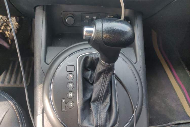 Used Kia Sportage R 2016 2.0L Automatic Two-Wheel Drive GL Gear Lever