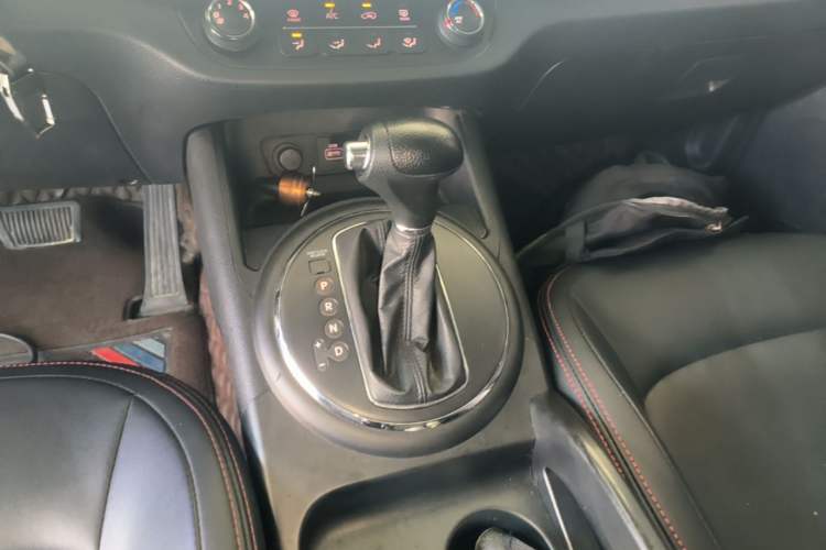 Used Kia Sportage R 2016 2.0L Automatic Two-Wheel Drive GL Gear Lever