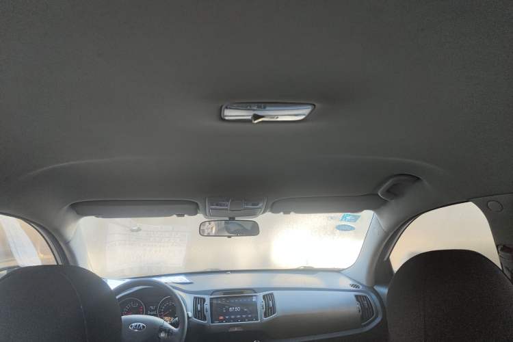 Used Kia Sportage R 2016 2.0L Manual Two-Wheel Drive GL Trim Headliner