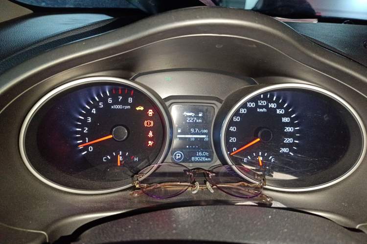Used Kia Sportage R 2016 2.0L Automatic Two-Wheel Drive GL Instrument Cluster