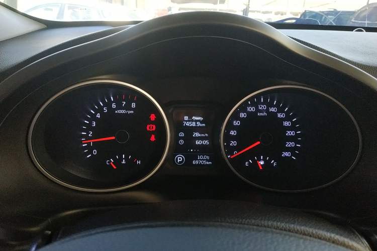 Used Kia Sportage R 2016 2.0L Automatic Two-Wheel Drive GL Instrument Cluster