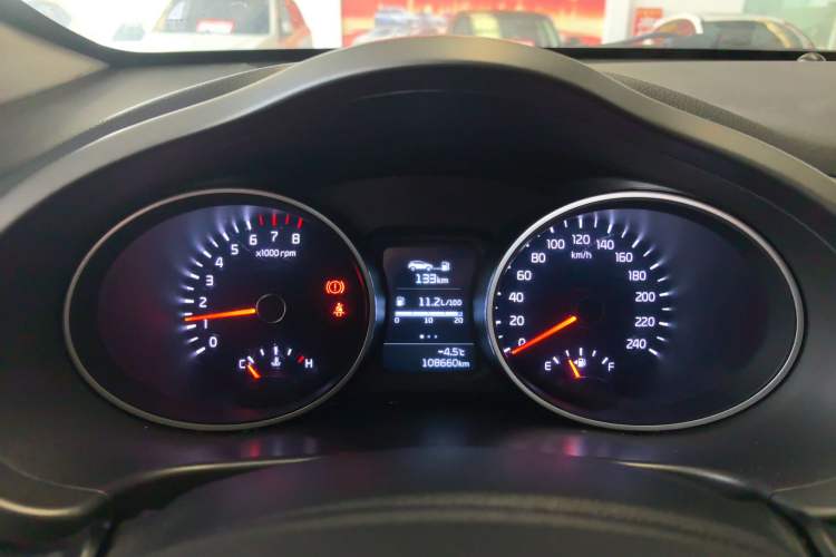 Used Kia Sportage R 2016 2.0L Manual Two-Wheel Drive GL Trim Instrument Cluster