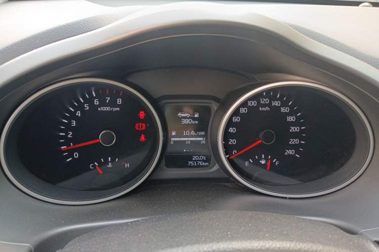 Used Kia Sportage R 2016 2.0L Manual Two-Wheel Drive GL Trim Instrument Cluster