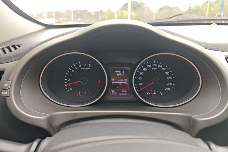 Used Kia Sportage R 2016 2.0L Automatic Two-Wheel Drive GLS Trim Instrument Cluster