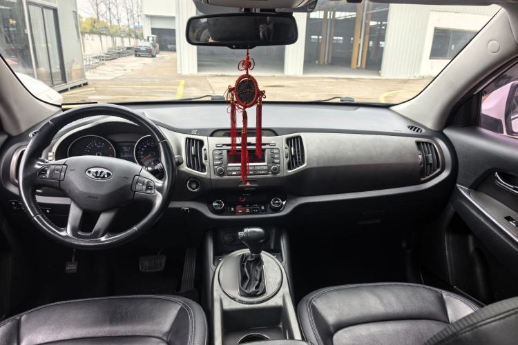 Used Kia Sportage R 2016 2.0L Automatic Two-Wheel Drive DLX Interior 1