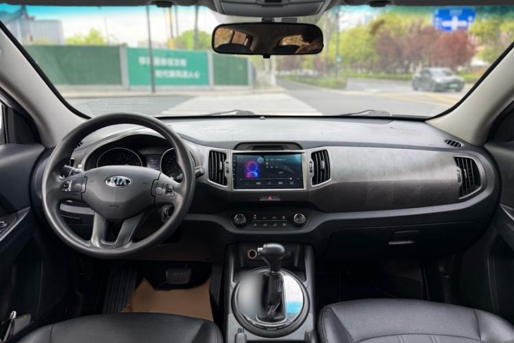 Used Kia Sportage R 2016 2.0L Automatic Two-Wheel Drive GL Interior 10